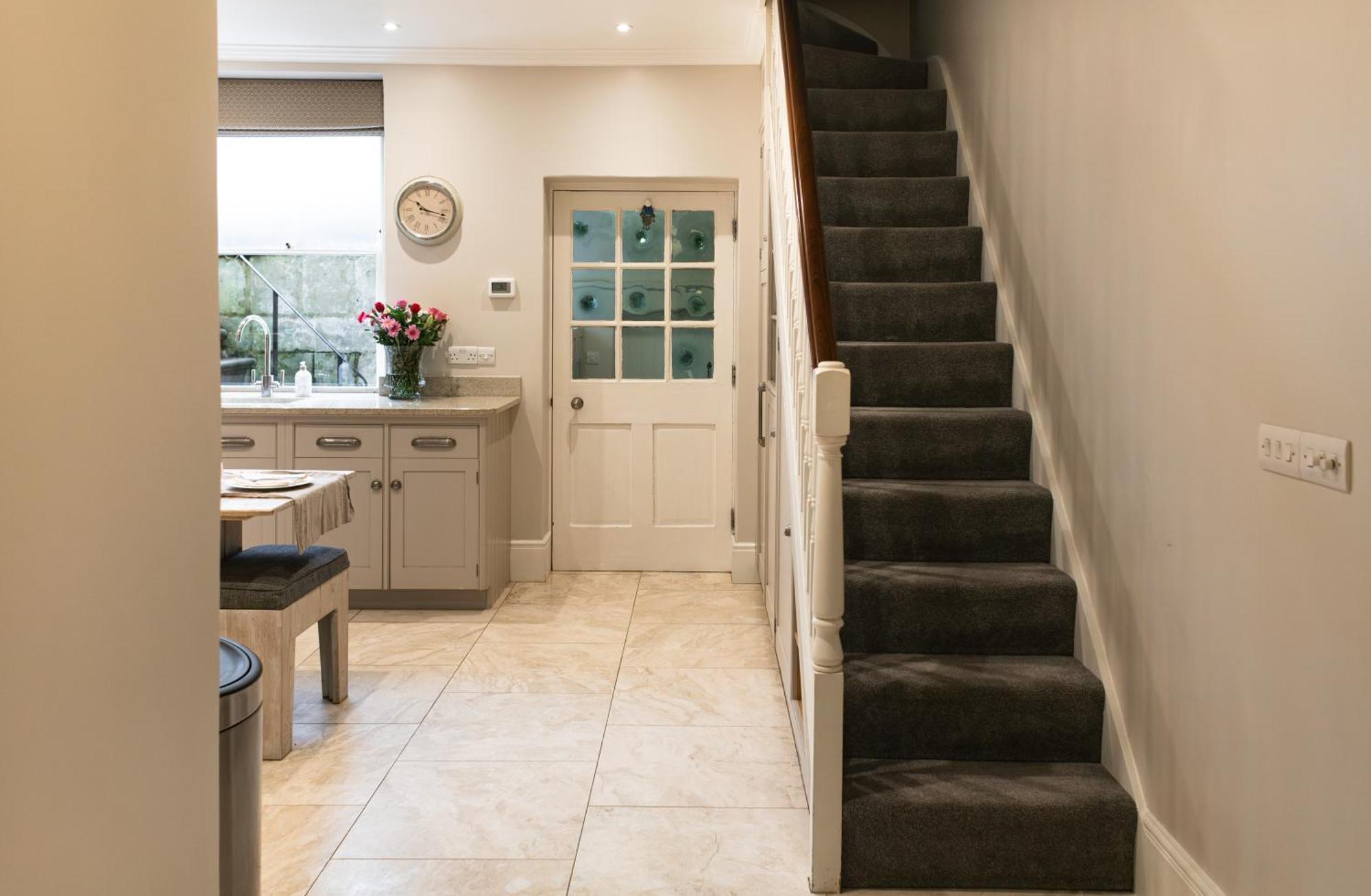 Cambridge House Villa Бат Екстериор снимка